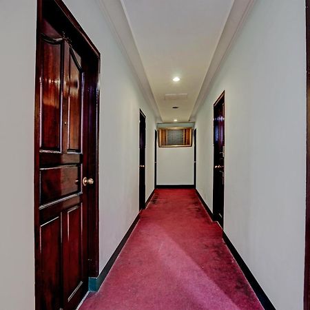 Super Oyo 91805 Hotel Wisma Bari ปาเลมบัง ภายนอก รูปภาพ
