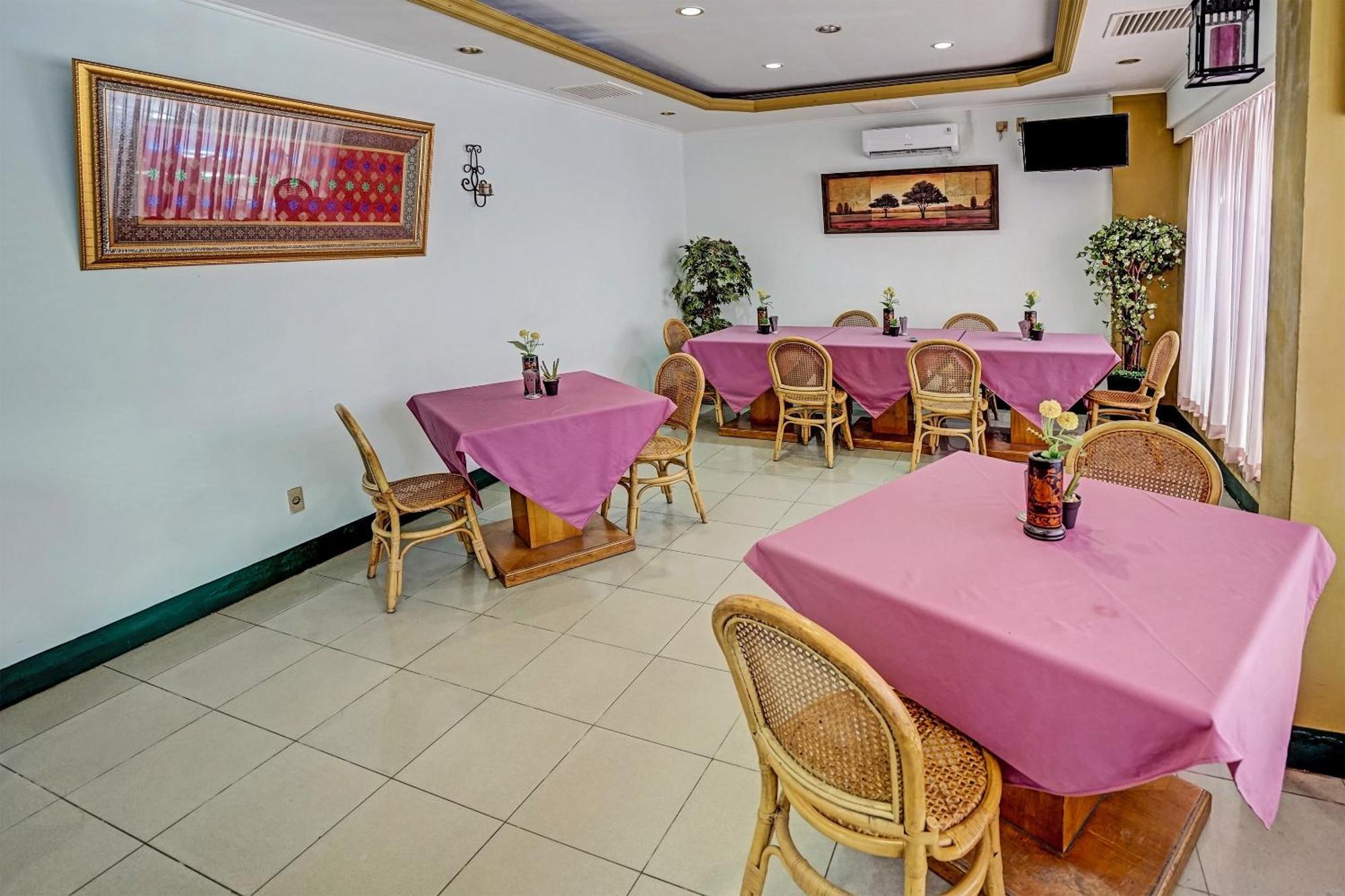 Super Oyo 91805 Hotel Wisma Bari ปาเลมบัง ภายนอก รูปภาพ