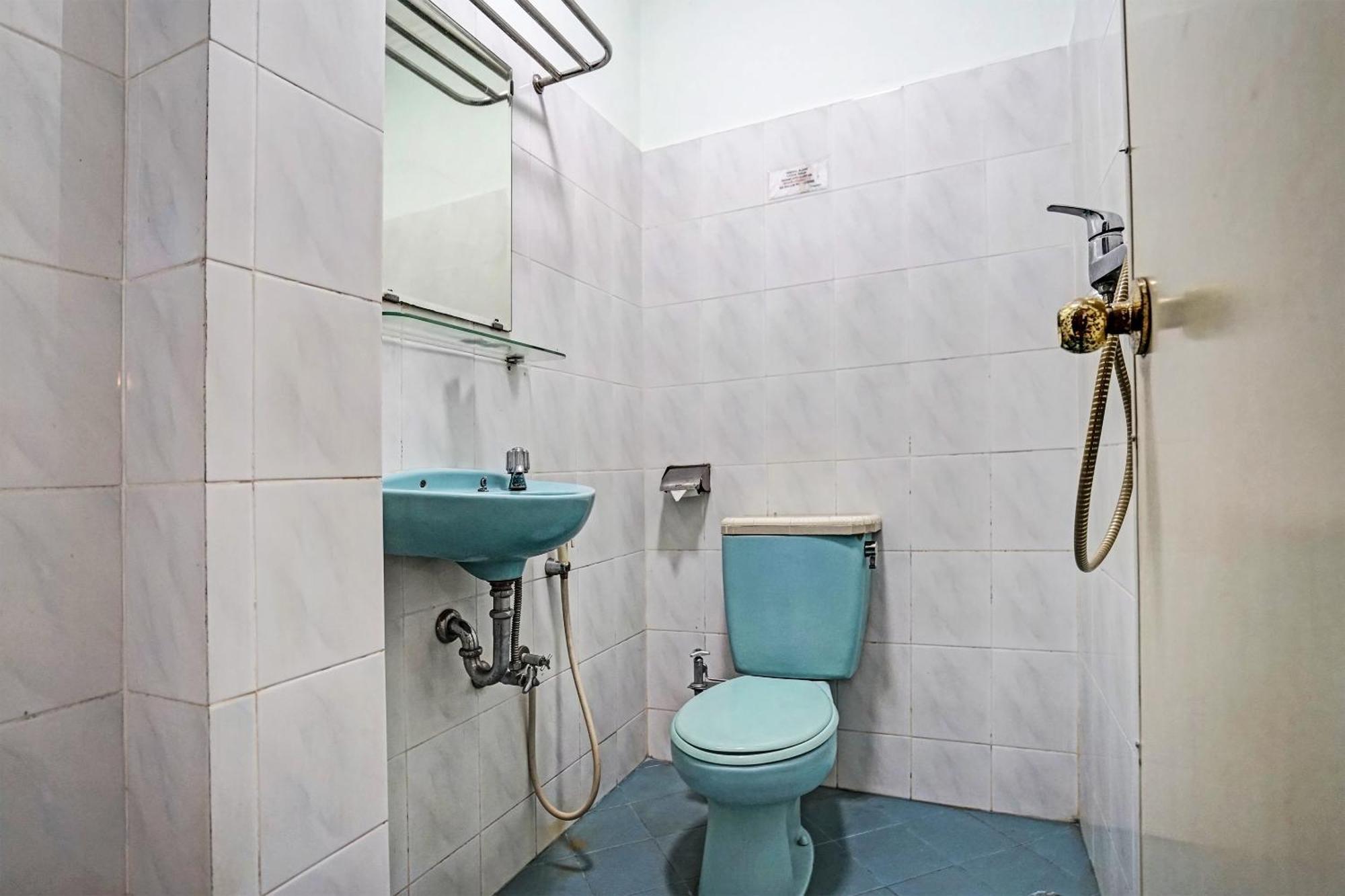 Super Oyo 91805 Hotel Wisma Bari ปาเลมบัง ภายนอก รูปภาพ