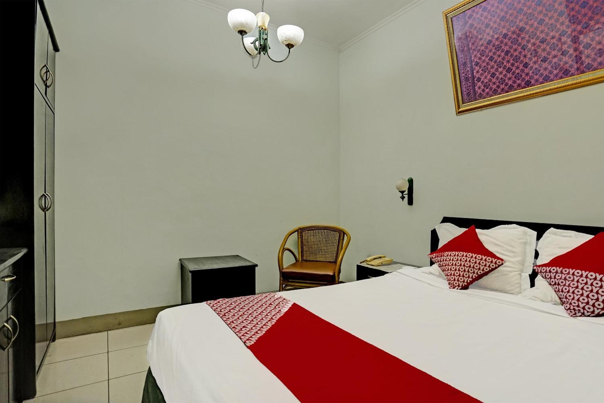 Super Oyo 91805 Hotel Wisma Bari ปาเลมบัง ภายนอก รูปภาพ